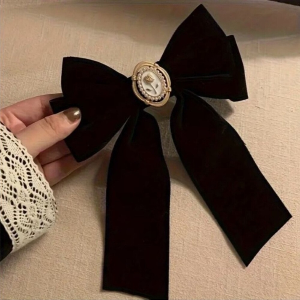 NEW Romantic Victorian Girl Black Velvet Gold Rose Bow Hair Clip